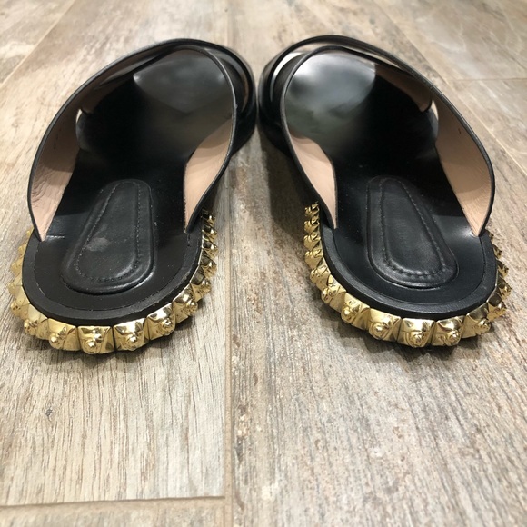 Stuart Weitzman rose stud sandal - Picture 2 of 2